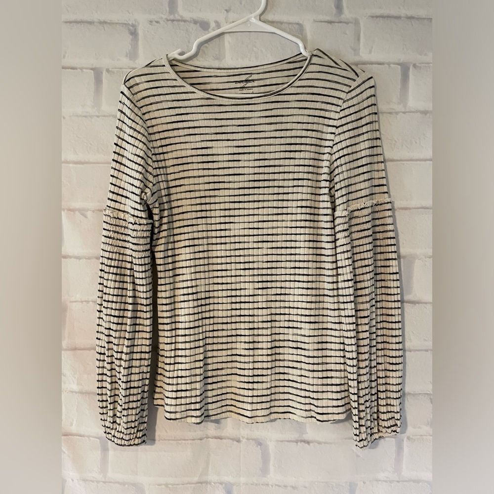 Francesca’s | Striped Long Sleeve Blouse
